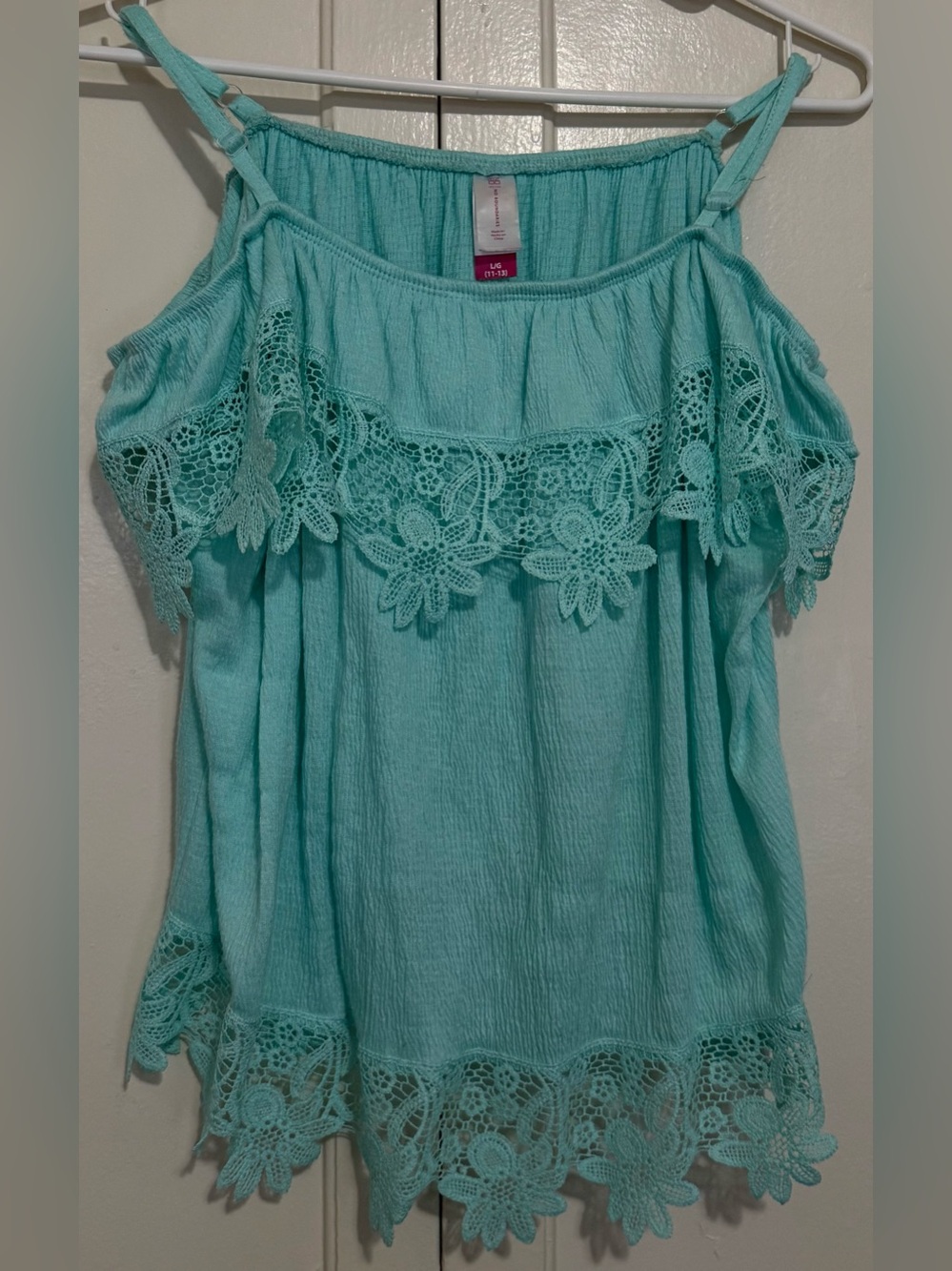 Turquoise Lace-Trim Cold Shoulder Camisole